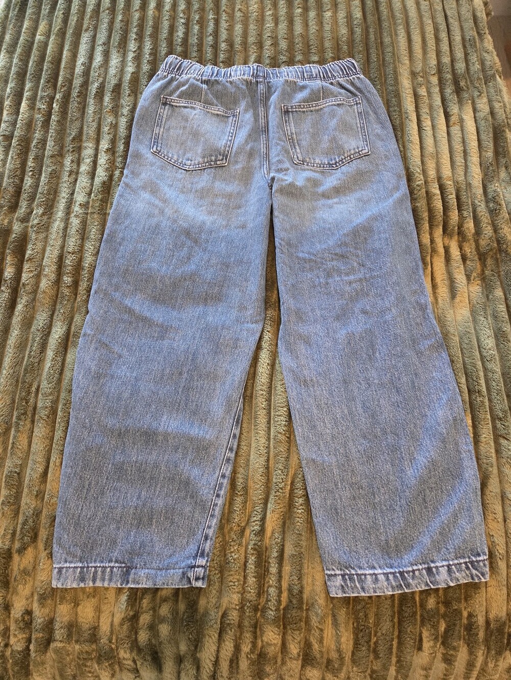 GAP Pull-On Soft Barrel Jeans. - Picture 4 of 4